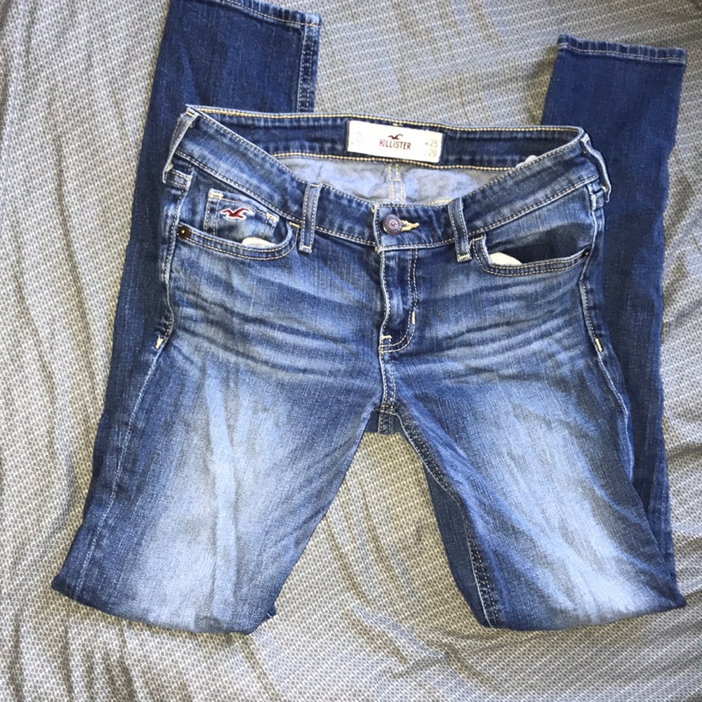 Hollister skinny jeans!